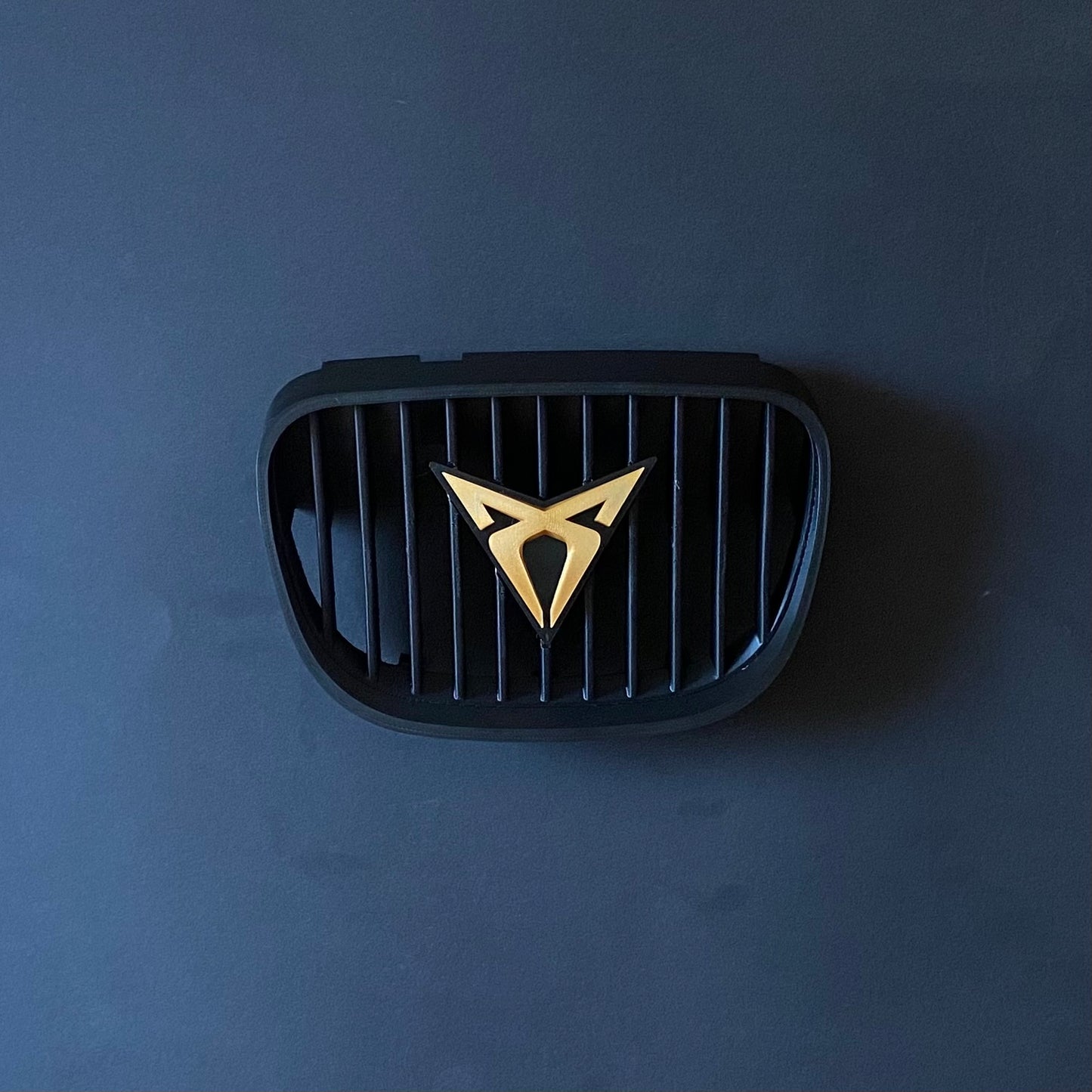 Grilă centrală față Seat Leon 1M Cupra R