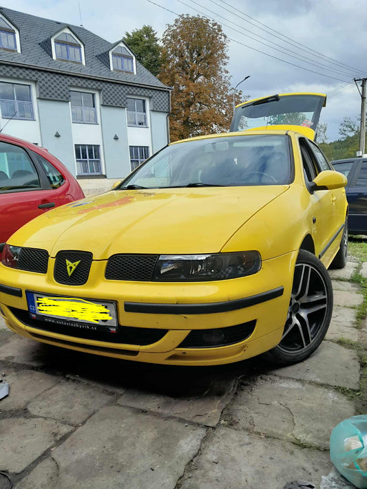 Seat Leon MK1 Topsport stredná mriežka do masky