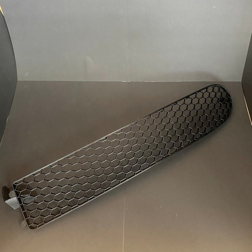 Seat Leon MK1 Topsport mriežka ku hmlovke prázdna šoférova strana