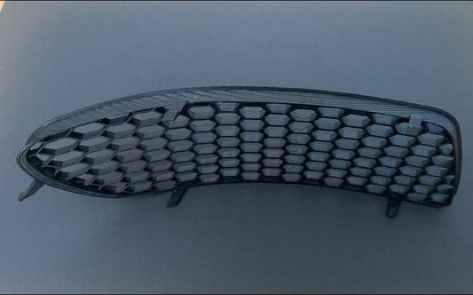 Seat Leon MK1 Cupra R mriežky ku hmlovkám prázdne