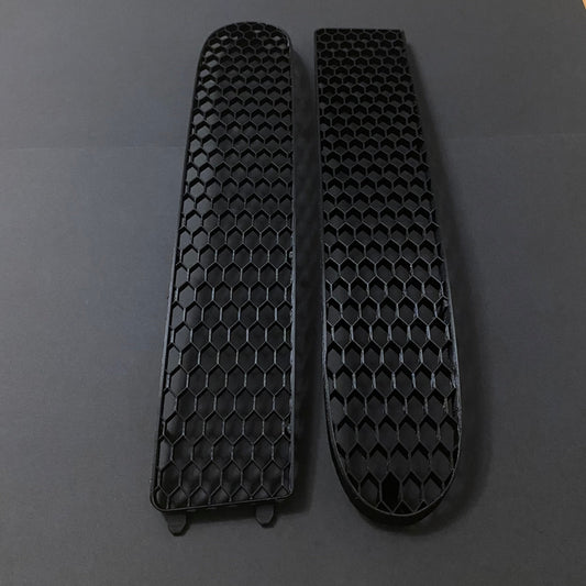 Seat Leon MK1 Topsport mriežky ku hmlovkám prázdne